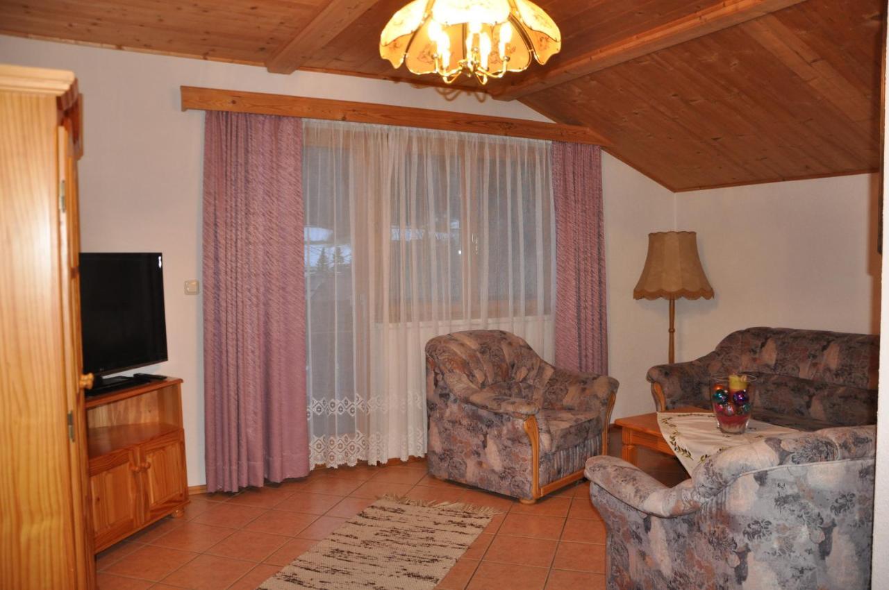 Haus Goldeck Lägenhet Lermoos Exteriör bild