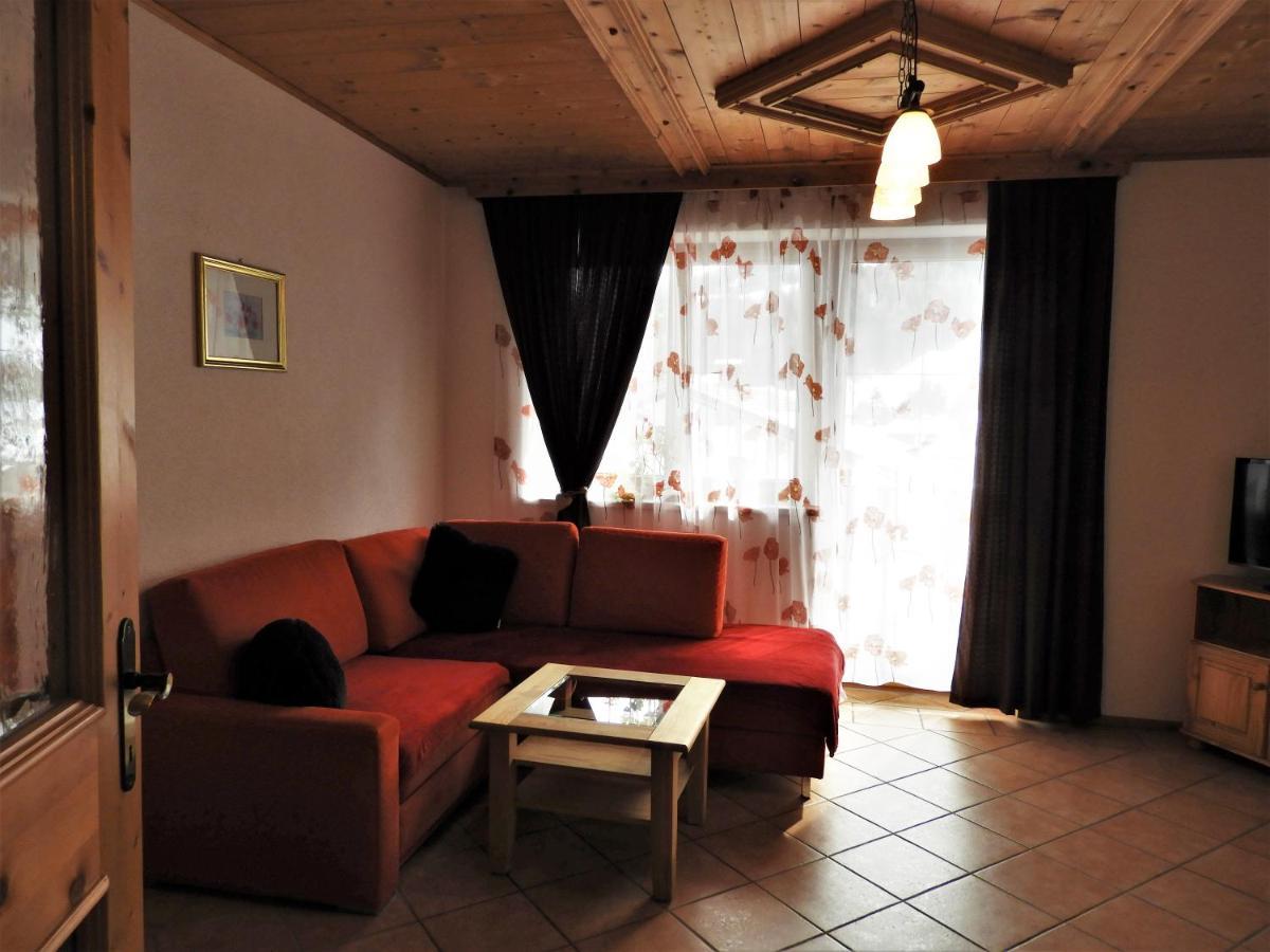 Haus Goldeck Lägenhet Lermoos Exteriör bild