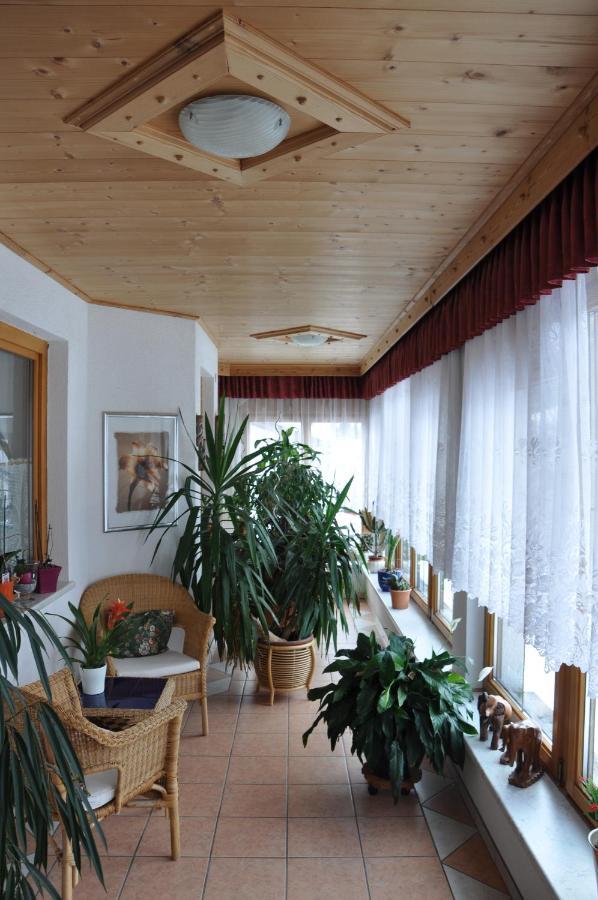 Haus Goldeck Lägenhet Lermoos Exteriör bild