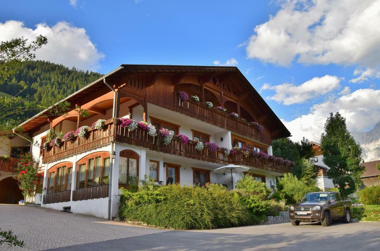 Haus Goldeck Lägenhet Lermoos Exteriör bild