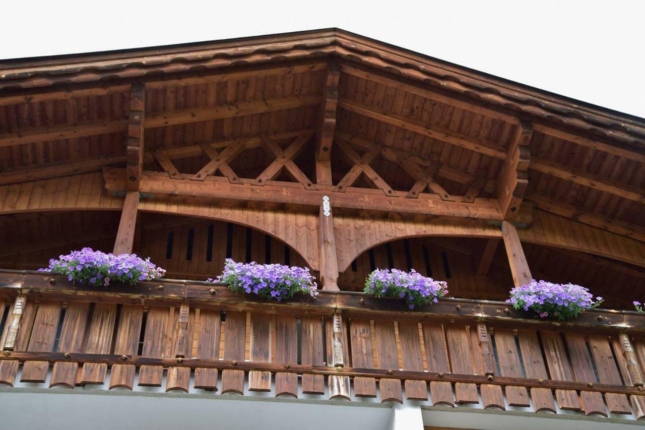 Haus Goldeck Lägenhet Lermoos Exteriör bild