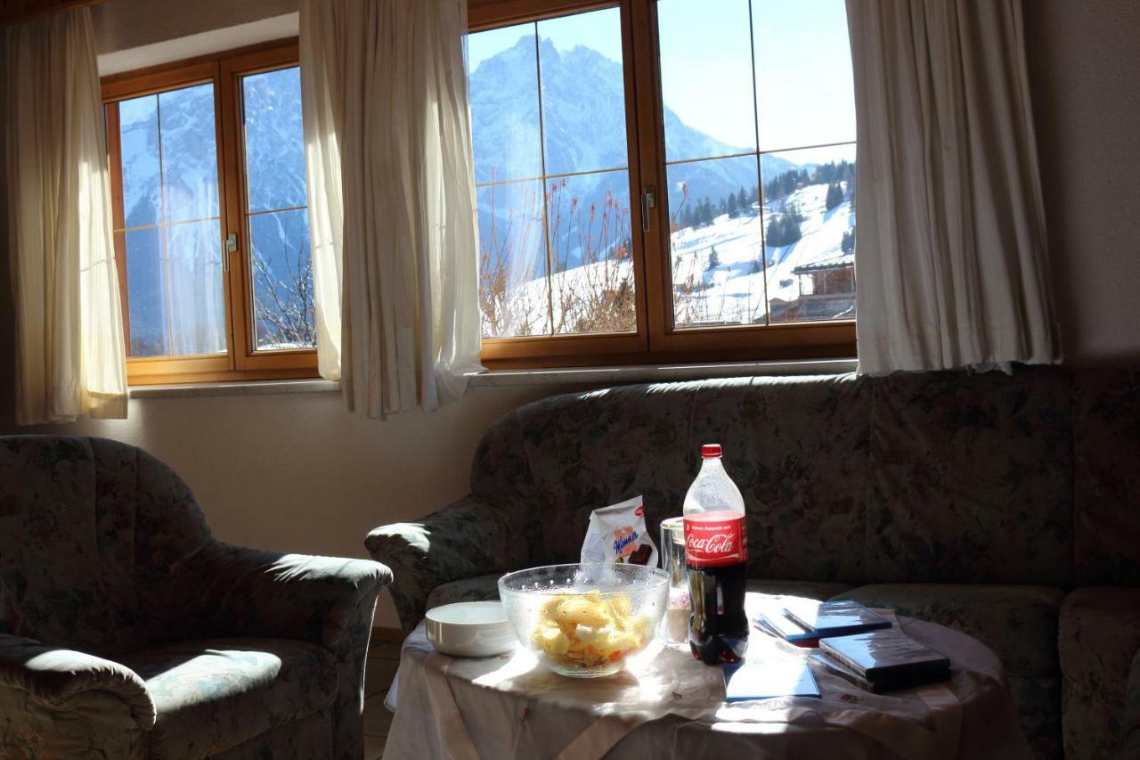 Haus Goldeck Lägenhet Lermoos Exteriör bild